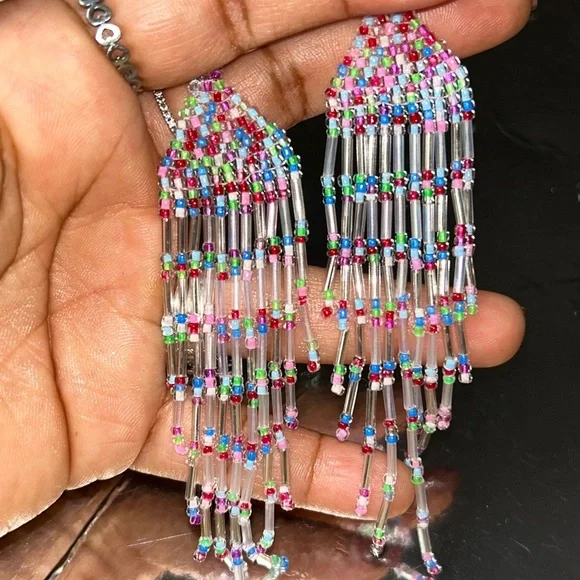 Elegant Multicolor Beaded Earrings - Picture 3 of 4